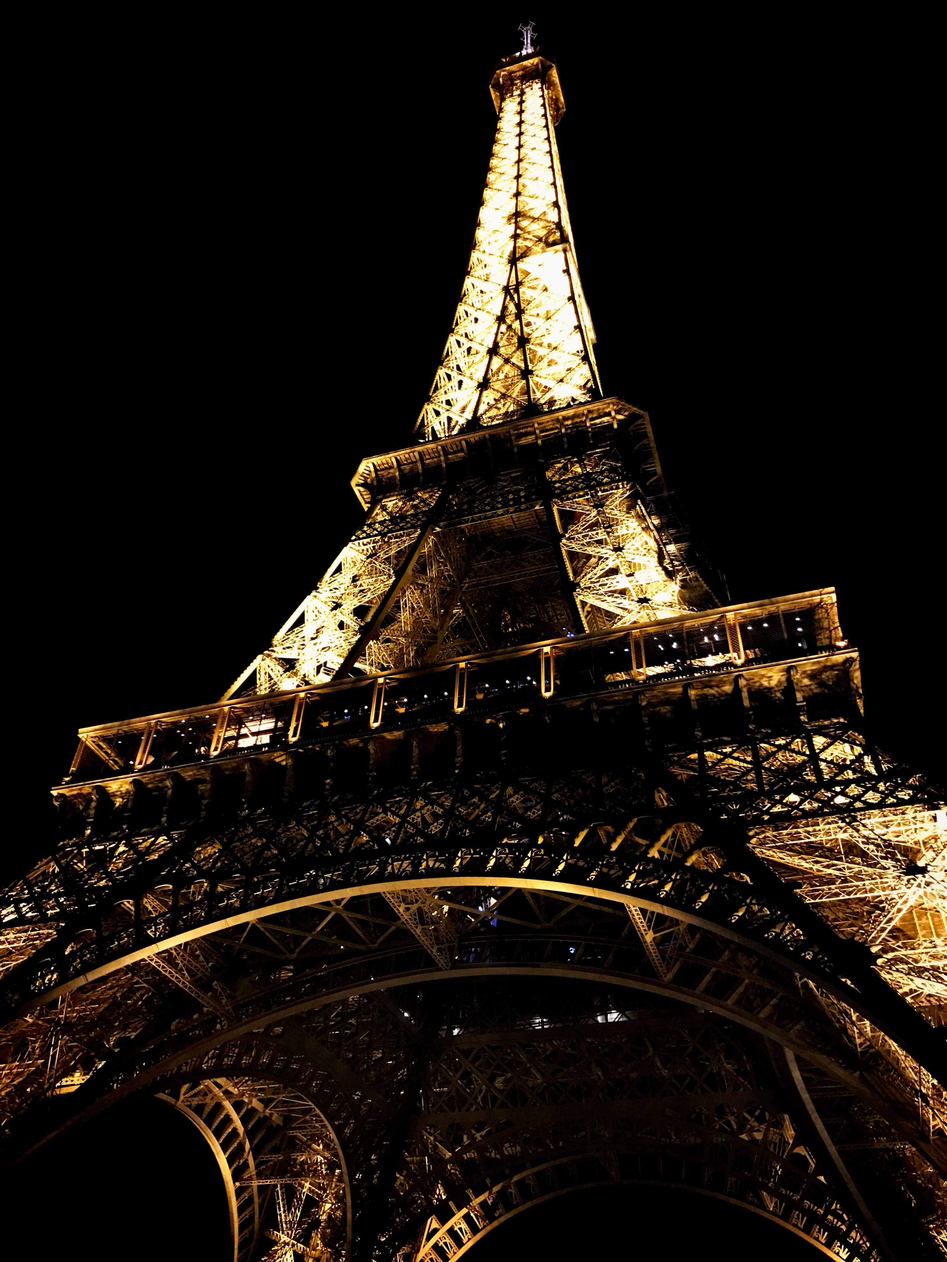 Eiffell_Tower_2017.jpg